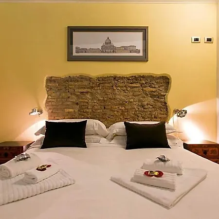 Navona First Rooms-2